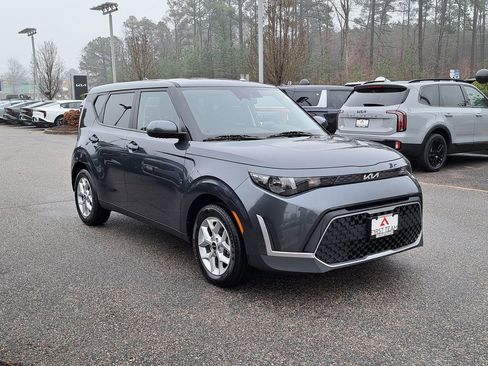 Used 2024 Kia Soul LX w/ Option Group 015 image 4