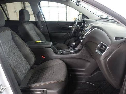 Used 2024 Chevrolet Equinox LT w/ LPO, Floor Liner Package FWD image 25