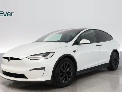 Used 2022 Tesla Model X Plaid AWD/4WD image 2