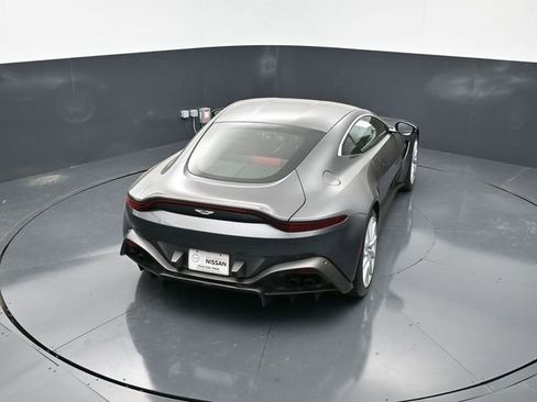 Used 2019 Aston Martin V8 Vantage Coupe RWD image 21