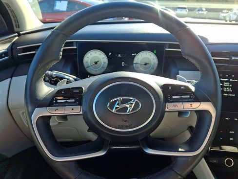 Certified 2023 Hyundai Tucson Limited w/ Cargo Package image 20