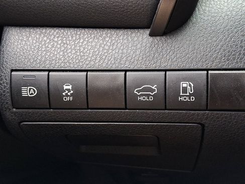 Used 2024 Toyota Camry SE FWD image 24