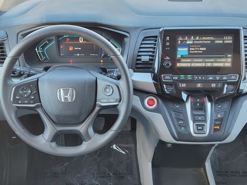 Used 2018 Honda Odyssey EX image 25