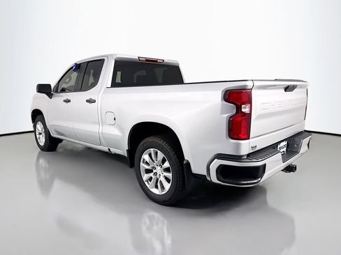 Used 2022 Chevrolet Silverado 1500 Custom w/ Safety Confidence Package image 5