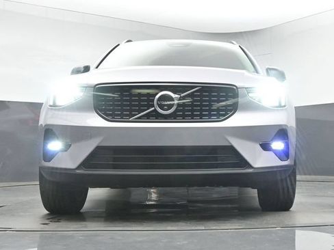 New 2026 Volvo XC40 B5 Plus w/ Climate Package AWD/4WD image 39