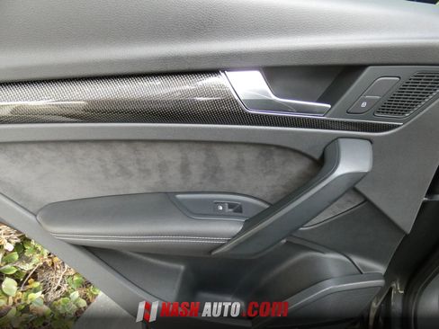 Used 2018 Audi SQ5 Premium Plus w/ S Sport Package AWD/4WD image 39