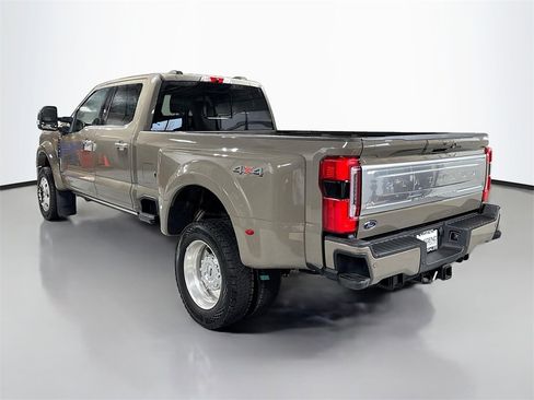 Used 2026 Ford F450 Platinum w/ Platinum Plus Package image 9