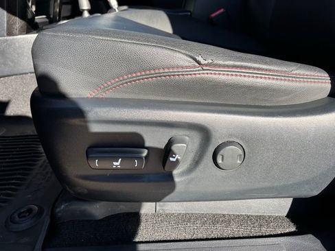 Used 2019 Toyota 4Runner TRD Off-Road Premium image 14