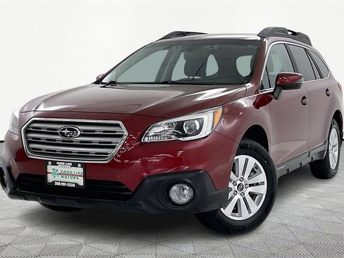 Used 2017 Subaru Outback 2.5i Premium image 3
