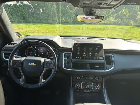Used 2021 Chevrolet Tahoe High Country w/ Premium Package AWD/4WD image 12