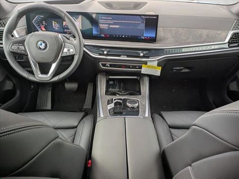 New 2026 BMW X5 xDrive40i w/ Climate Comfort Package image 16