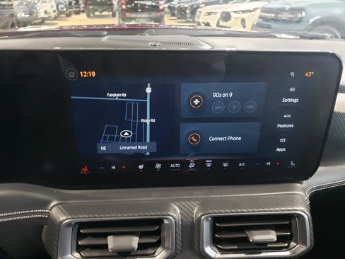 Used 2025 Ford Mustang Premium image 19