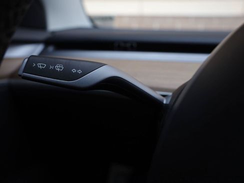 Used 2023 Tesla Model 3 Standard Range RWD image 31