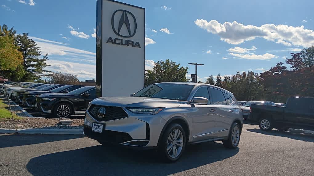 Used 2026 Acura MDX SH-AWD image 1