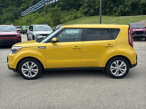 Used 2016 Kia Soul + FWD image 8