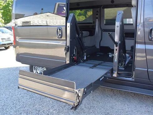Used 2018 RAM ProMaster 1500 w/ Mopar Trailer Tow Group FWD image 32
