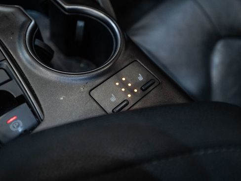 Used 2024 Toyota Camry XSE image 27