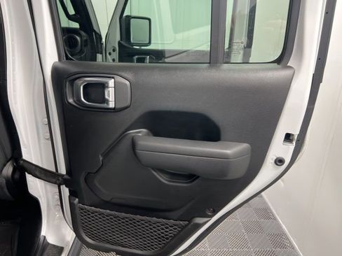 Used 2022 Jeep Wrangler Unlimited Sport AWD/4WD image 13