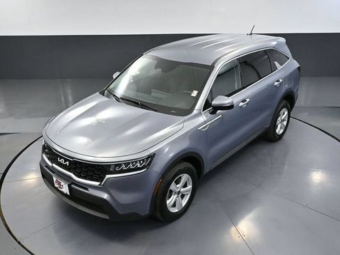 Used 2023 Kia Sorento LX AWD/4WD image 59
