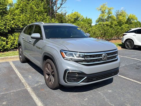 Used 2021 Volkswagen Atlas Cross Sport SE FWD image 5