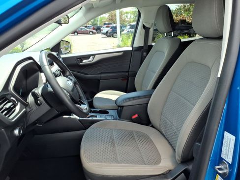 Used 2021 Ford Escape SE w/ Cold Weather Package FWD image 15