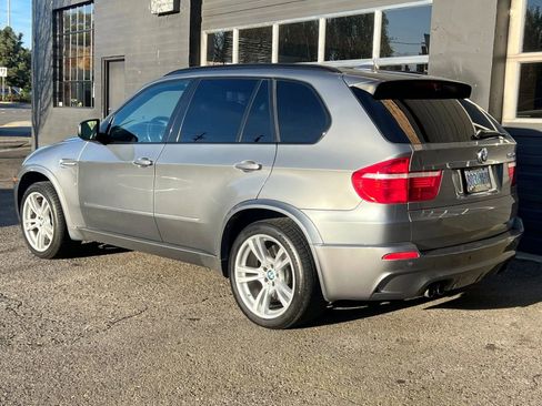 Used 2010 BMW X5 M Sport Utility 4D image 3