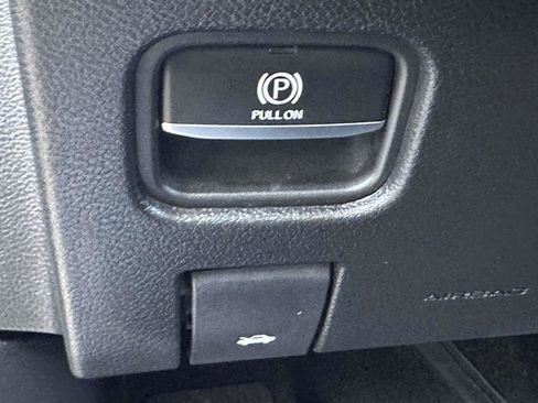 Used 2023 Jeep Grand Cherokee Overland image 22