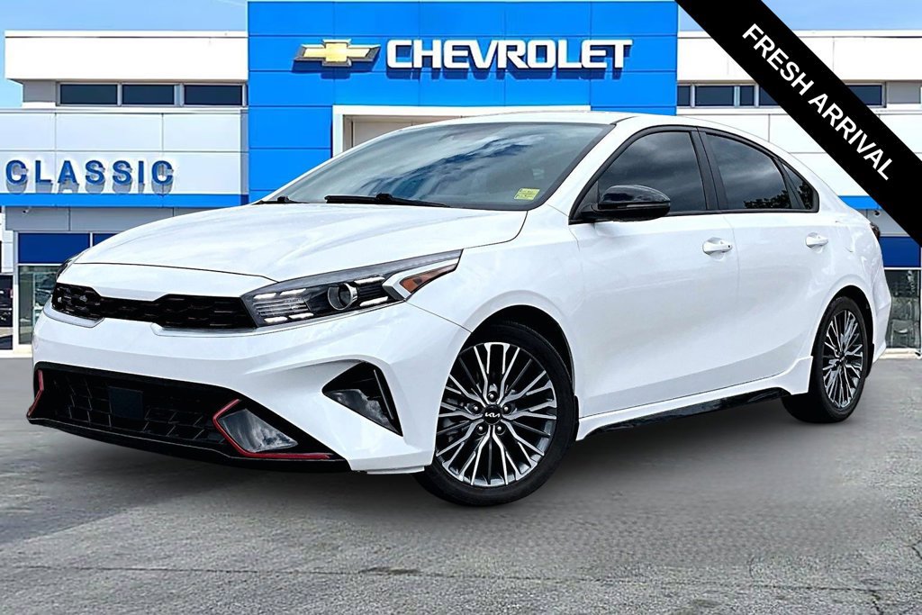 Used 2023 Kia Forte GT-Line FWD image 2