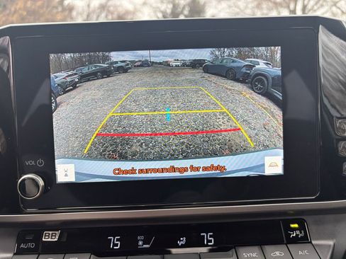 Used 2025 Toyota Camry LE image 17