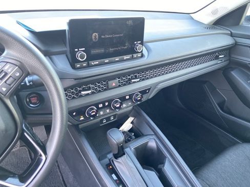 Used 2023 Honda Accord EX image 26