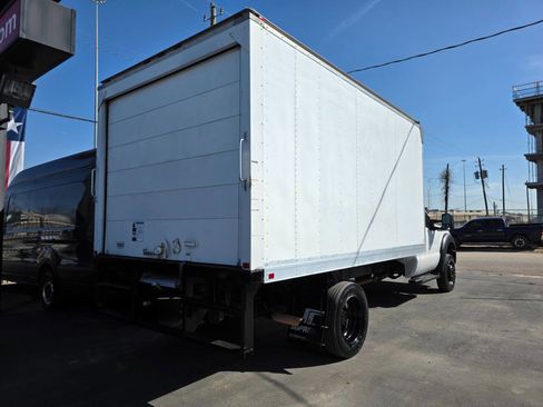 Used 2016 Ford F550 2WD Regular Cab Super Duty image 6