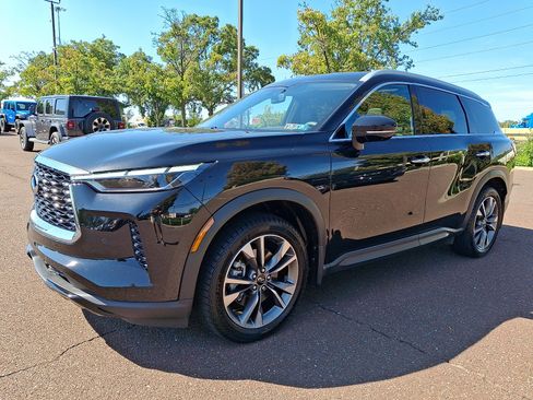 Certified 2023 INFINITI QX60 Luxe w/ Cargo Package AWD/4WD image 3