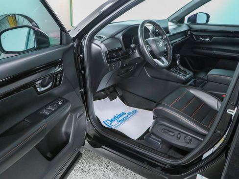 Used 2023 Honda CR-V Sport Touring image 3