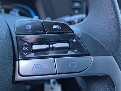 New 2026 Hyundai Elantra SE FWD image 25