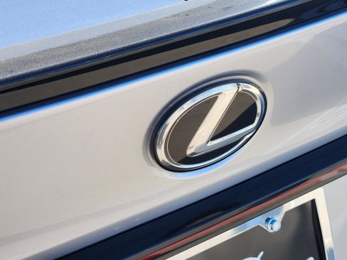 Used 2024 Lexus IS 500 image 43