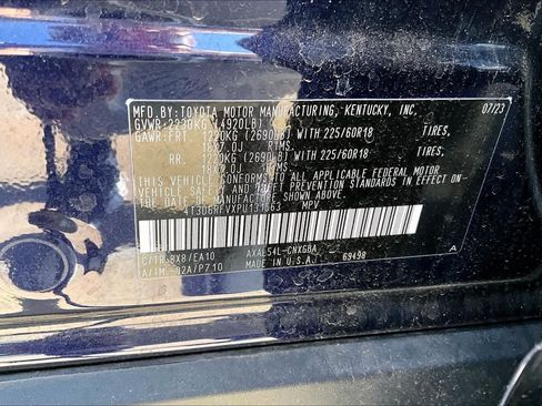 Used 2023 Toyota RAV4 Limited AWD/4WD image 34