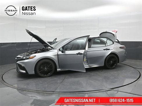 Used 2022 Toyota Camry SE image 50