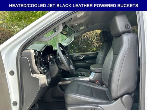 Used 2024 Chevrolet Silverado 2500 LTZ w/ LTZ Convenience Package AWD/4WD image 4