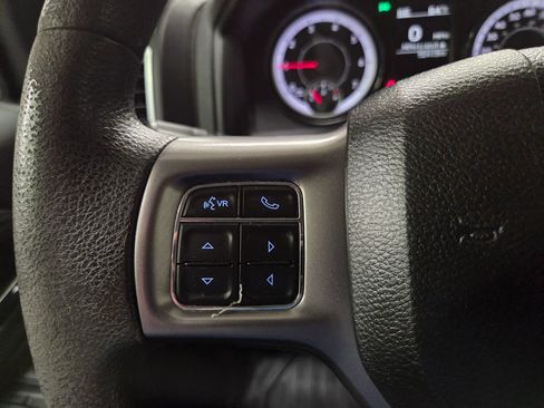 Used 2022 RAM 1500 Classic SLT RWD image 19