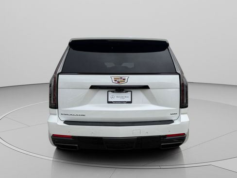 Used 2025 Cadillac Escalade ESV Sport Platinum w/ LPO, Floor Liner Package image 4