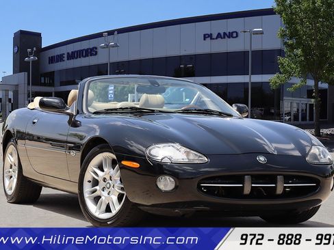 Used 2002 Jaguar XK8 Convertible image 1