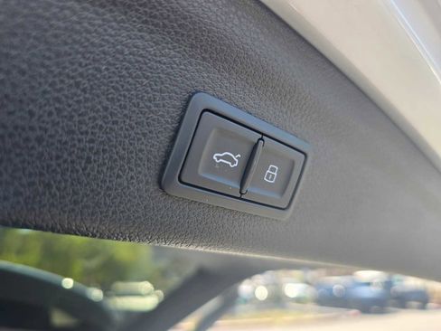 Used 2023 Audi Q3 2.0T Premium Plus w/ Premium Plus Package image 18