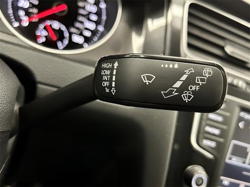 Used 2016 Volkswagen GTI Autobahn w/ Lighting Package (SEL) image 17