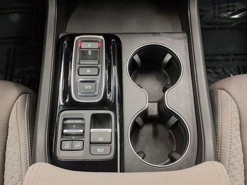 Used 2023 Honda Pilot LX image 29