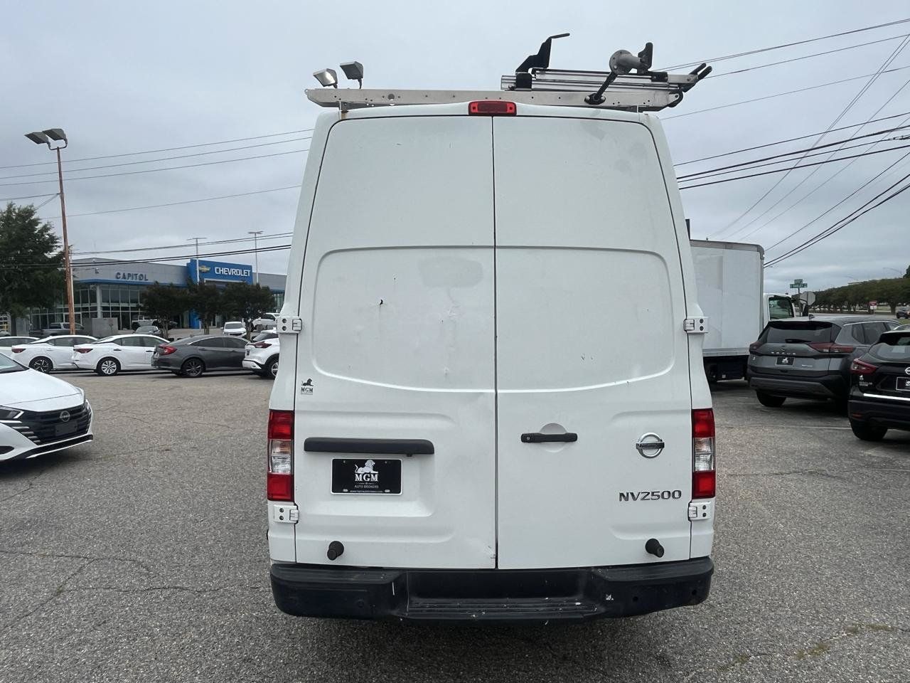 Used 2018 Nissan NV 2500 SV RWD image 18