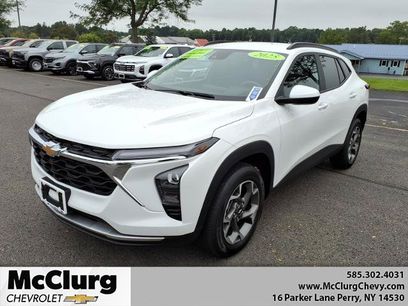 Used 2025 Chevrolet Trax LT w/ Driver Confidence Package