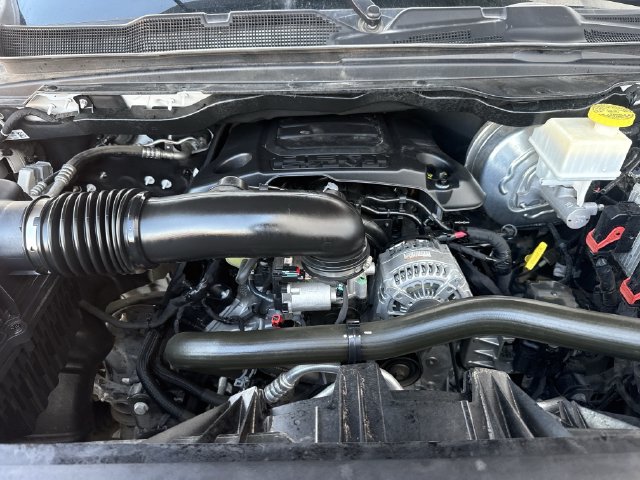 Used 2022 RAM 1500 Laramie AWD/4WD image 33