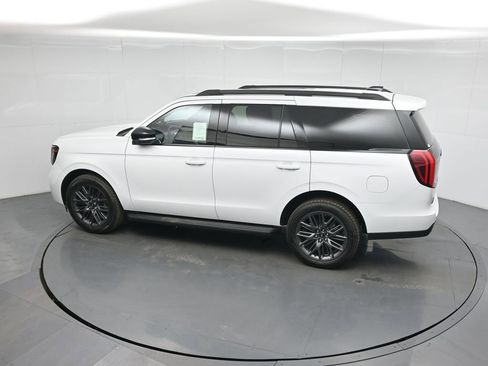 New 2026 Ford Expedition Platinum AWD/4WD image 43
