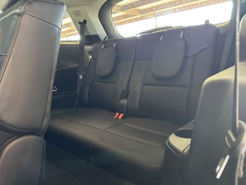 Used 2023 Ford Explorer XLT w/ Equipment Group 202A image 29