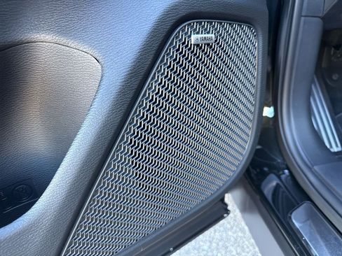 New 2026 Mitsubishi Outlander SEL image 29